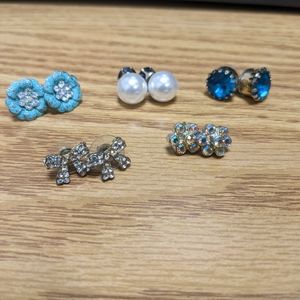 Earrings (5 pairs)